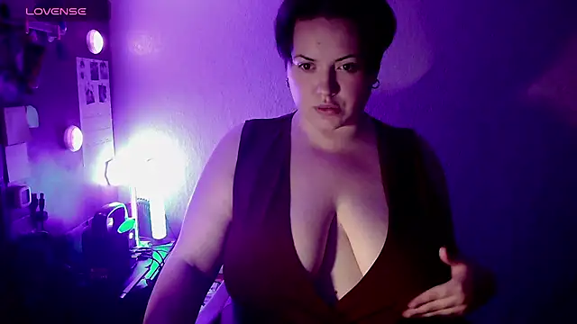 Snapshot of BlackkkVelvet chatting on February 2026 11:12:02 PM BlackkkVelvet online show from February 2026 11:12:02 PM