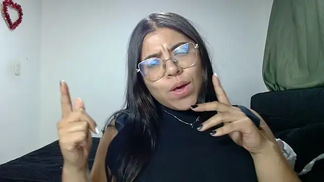 viccky vick online show from October 2025 02:02:05 AM