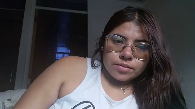 Snapshot of viccky_vick chatting on March 2026 12:33:01 PM viccky vick online show from March 2026 12:33:01 PM