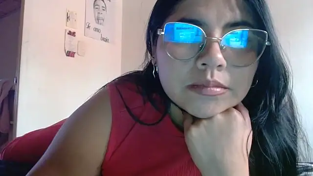 Snapshot of viccky_vick chatting on March 2026 08:19:02 PM viccky vick online show from March 2026 08:19:02 PM