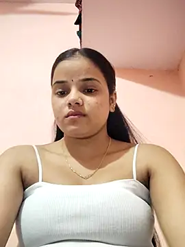 Snapshot of RAYI_123 chatting on February 2026 02:39:01 PM RAYI 123 online show from February 2026 02:39:01 PM