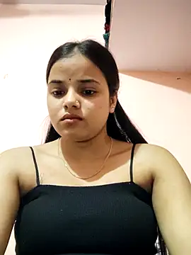 Snapshot of RAYI_123 chatting on March 2026 05:35:02 AM RAYI 123 online show from March 2026 05:35:02 AM