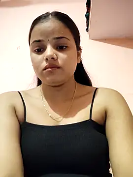 Snapshot of RAYI_123 chatting on March 2026 05:07:02 AM RAYI 123 online show from March 2026 05:07:02 AM