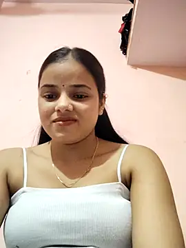 Snapshot of RAYI_123 chatting on April 2026 06:54:01 AM RAYI 123 online show from April 2026 06:54:01 AM