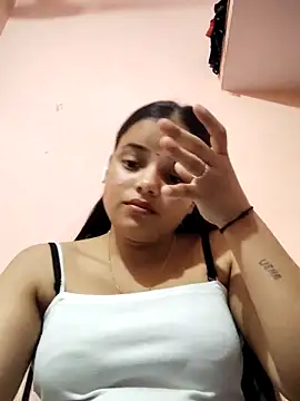 Snapshot of RAYI_123 chatting on April 2026 07:31:01 AM RAYI 123 online show from April 2026 07:31:01 AM