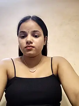 Snapshot of RAYI_123 chatting on April 2026 05:43:02 AM RAYI 123 online show from April 2026 05:43:02 AM
