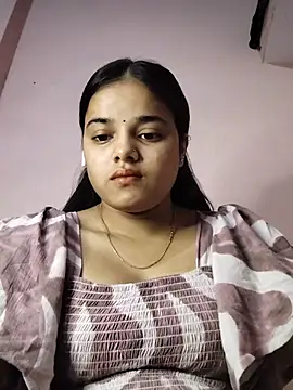 Snapshot of RAYI_123 chatting on June 2026 06:44:01 AM RAYI 123 online show from June 2026 06:44:01 AM