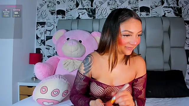 Snapshot of LucyRosse chatting on December 2025 11:08:02 AM LucyRosse online show from December 2025 11:08:02 AM