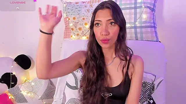 Snapshot of Miss_veronicaa2 chatting on February 2025 12:36:02 PM Miss veronicaa2 online show from February 2025 12:36:02 PM