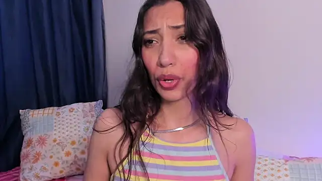 Snapshot of Miss_veronicaa2 chatting on November 2025 01:55:01 PM Miss veronicaa2 online show from November 2025 01:55:01 PM