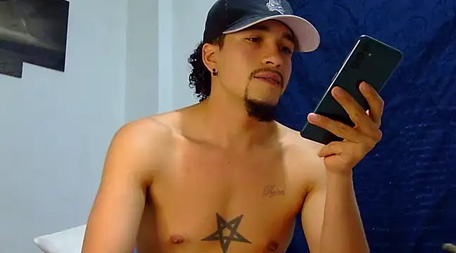 Snapshot of Keiviid chatting on February 2025 02:53:02 PM Keiviid online show from February 2025 02:53:02 PM