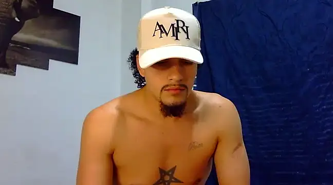 Snapshot of Keiviid chatting on February 2025 02:02:01 PM Keiviid online show from February 2025 02:02:01 PM