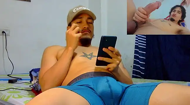 Snapshot of Keiviid chatting on March 2025 12:04:02 PM Keiviid online show from March 2025 12:04:02 PM