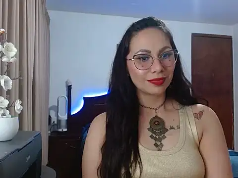 Snapshot of AloLovely_ chatting on March 2026 12:59:02 AM AloLovely online show from March 2026 12:59:02 AM