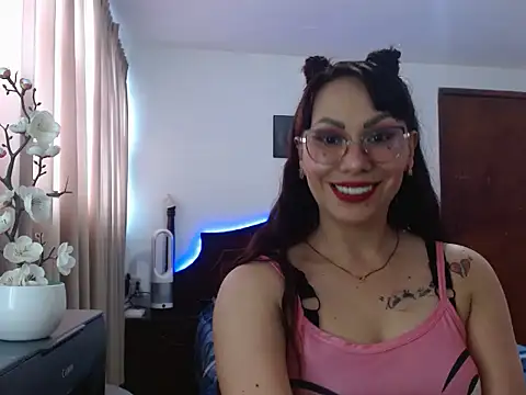 Snapshot of AloLovely_ chatting on March 2026 09:42:02 PM AloLovely online show from March 2026 09:42:02 PM