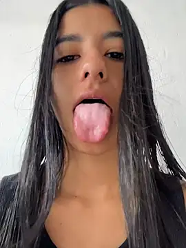 eva roseee online show from June 2026 02:09:01 PM