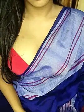 Snapshot of simi_love chatting on February 2025 05:13:02 PM simi love online show from February 2025 05:13:02 PM