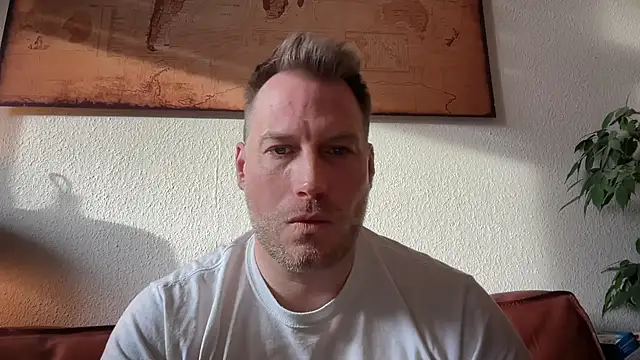 Christian87xxx online show from December 2025 09:49:01 AM