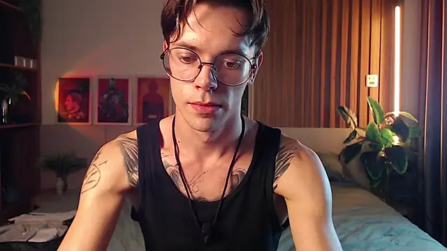 William Henry  online show from April 2026 02:36:01 PM