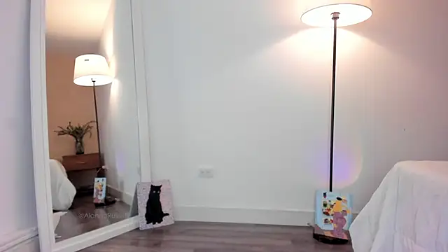 AlannaRussell  online show from March 2025 11:12:02 PM