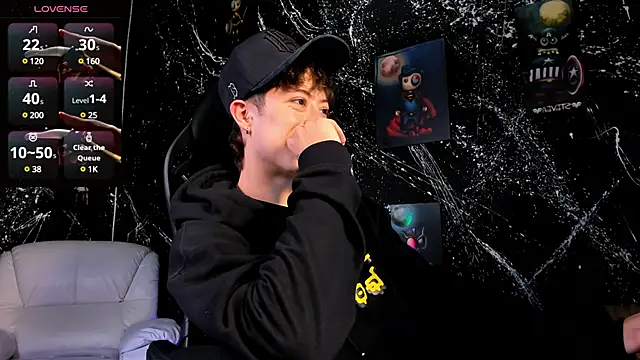 Snapshot of marcuscollins1_ chatting on February 2025 12:43:02 PM marcuscollins1 online show from February 2025 12:43:02 PM