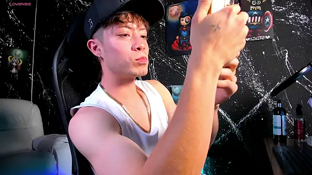 Snapshot of marcuscollins1_ chatting on February 2025 04:35:02 PM marcuscollins1 online show from February 2025 04:35:02 PM