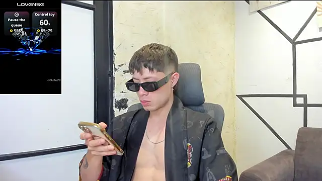 Snapshot of marcuscollins1_ chatting on November 2025 01:55:02 PM marcuscollins1 online show from November 2025 01:55:02 PM