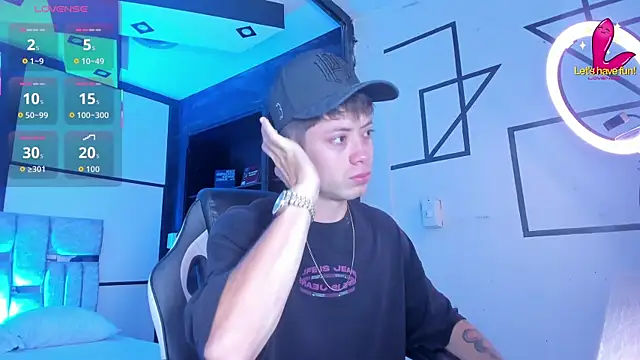 Snapshot of marcuscollins1_ chatting on December 2025 02:58:02 PM marcuscollins1 online show from December 2025 02:58:02 PM