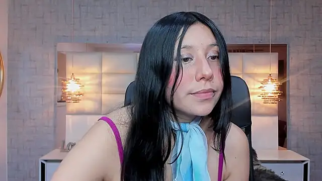 Nohemi louse online show from November 2025 07:03:03 PM