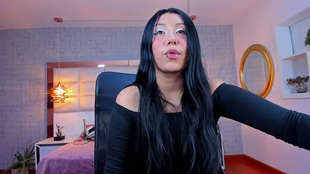 Nohemi louse online show from July 2026 07:13:01 PM