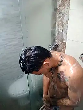 Niick01  online show from October 2025 05:10:02 PM