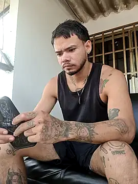 Niick01  online show from October 2025 04:27:02 PM