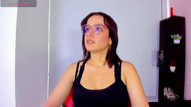 Snapshot of Annyrosee chatting on January 2026 08:12:01 PM Annyrosee online show from January 2026 08:12:01 PM