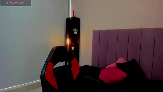 Snapshot of Annyrosee chatting on January 2026 07:28:02 PM Annyrosee online show from January 2026 07:28:02 PM