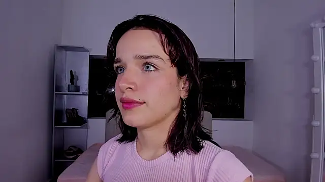 Snapshot of Annyrosee chatting on February 2026 08:14:02 PM Annyrosee online show from February 2026 08:14:02 PM