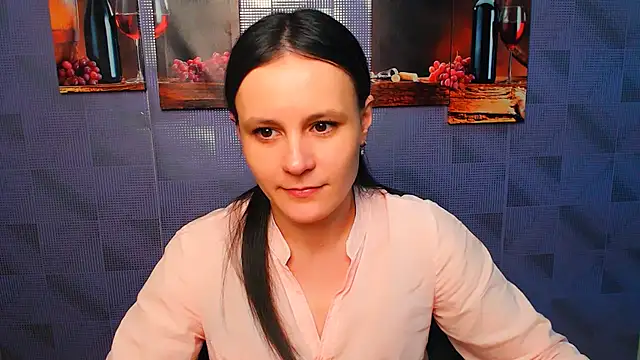 Snapshot of ValeriaHeart_ chatting on February 2025 08:33:02 AM ValeriaHeart online show from February 2025 08:33:02 AM