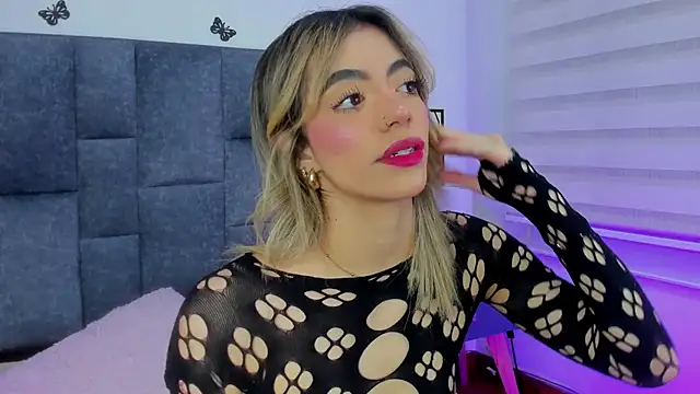 Violetta Ficher online show from March 2026 02:04:01 AM