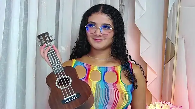 GinevraCarusso online show from September 2025 07:08:02 PM