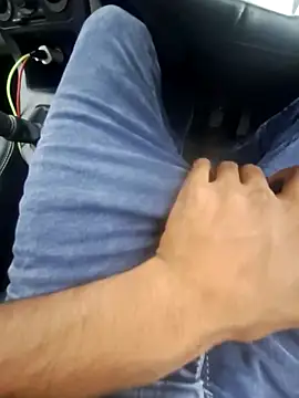 Singleboylucknow online show from October 2025 07:32:01 AM