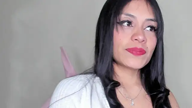 Snapshot of Raichell_ chatting on March 2025 04:05:02 AM Raichell online show from March 2025 04:05:02 AM