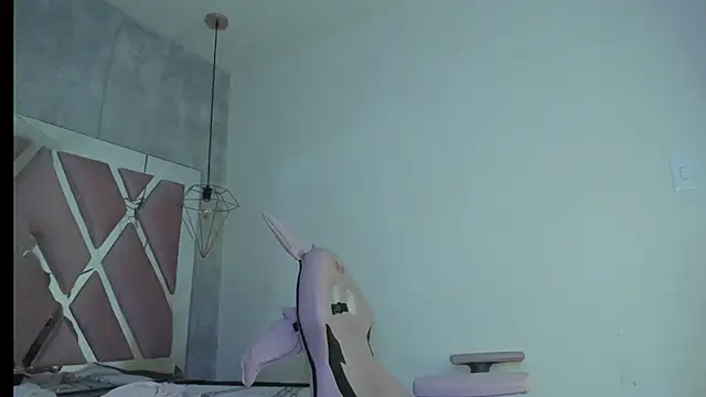 Snapshot of Raichell_ chatting on March 2025 10:28:02 AM Raichell online show from March 2025 10:28:02 AM