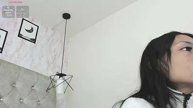 Raichell  online show from July 2026 12:18:02 PM