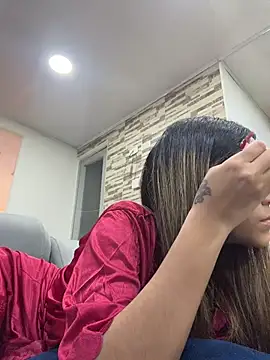 Snapshot of vicky_bass chatting on November 2025 10:03:02 PM vicky bass online show from November 2025 10:03:02 PM