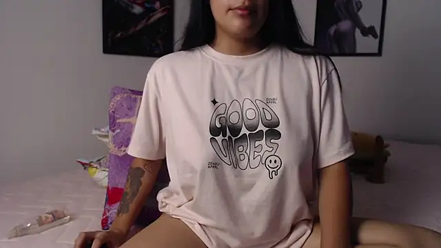 Snapshot of ariana_sweet87 chatting on February 2025 11:30:01 PM ariana sweet87 online show from February 2025 11:30:01 PM