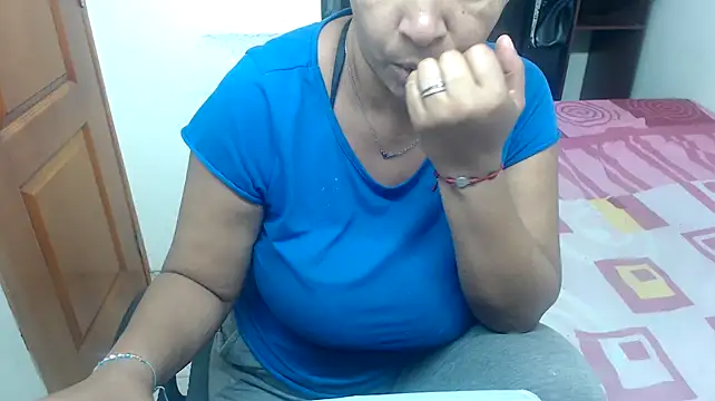 Siblleyx online show from January 2025 04:02:01 PM