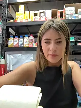 Andrea18 blonde online show from January 2026 05:26:01 PM