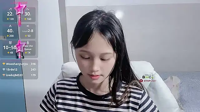 xunian71O online show from February 2025 04:40:01 AM