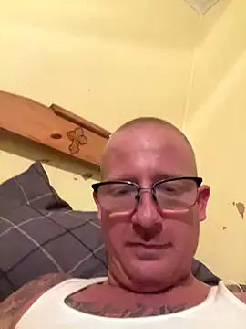 Snapshot of ClimbedCaelum chatting on October 2025 03:14:02 AM ClimbedCaelum online show from October 2025 03:14:02 AM