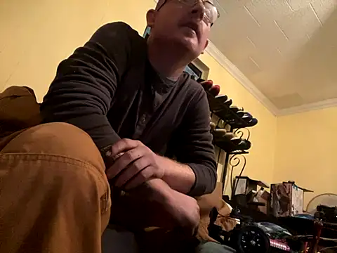 Snapshot of ClimbedCaelum chatting on November 2025 06:45:01 AM ClimbedCaelum online show from November 2025 06:45:01 AM