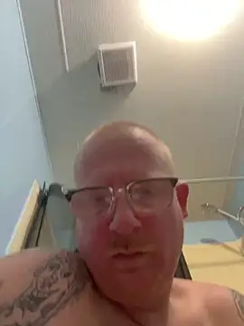 Snapshot of ClimbedCaelum chatting on February 2026 04:32:01 AM ClimbedCaelum online show from February 2026 04:32:01 AM